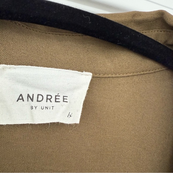 Andrée Baby Doll Long Sleeve Top Olive Green 1X - Picture 2 of 2